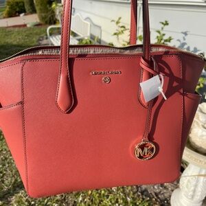 Michael Kors Tote with Structured Shape and Gold Hardware